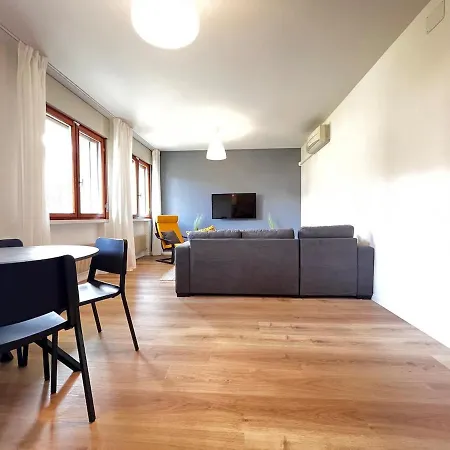 Comfort 5 Min Walk To Downtown Bassano