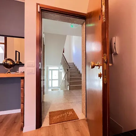 Comfort 5 Min Walk To Downtown Bassano Apartment Bassano del Grappa